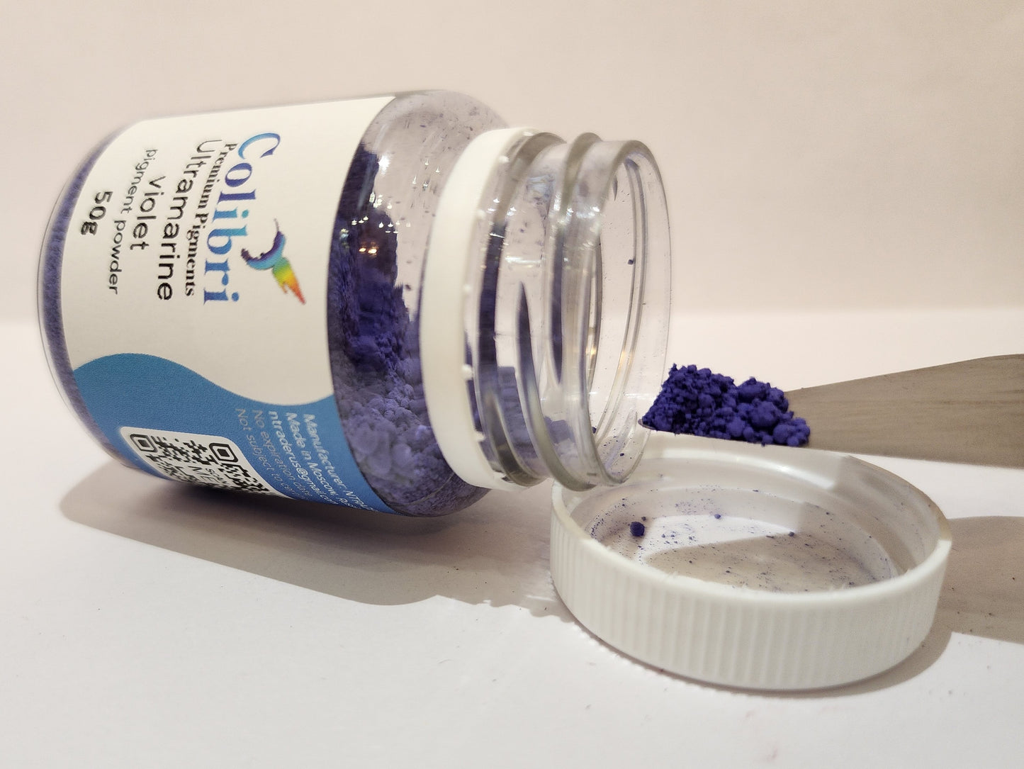 Ultramarine violet