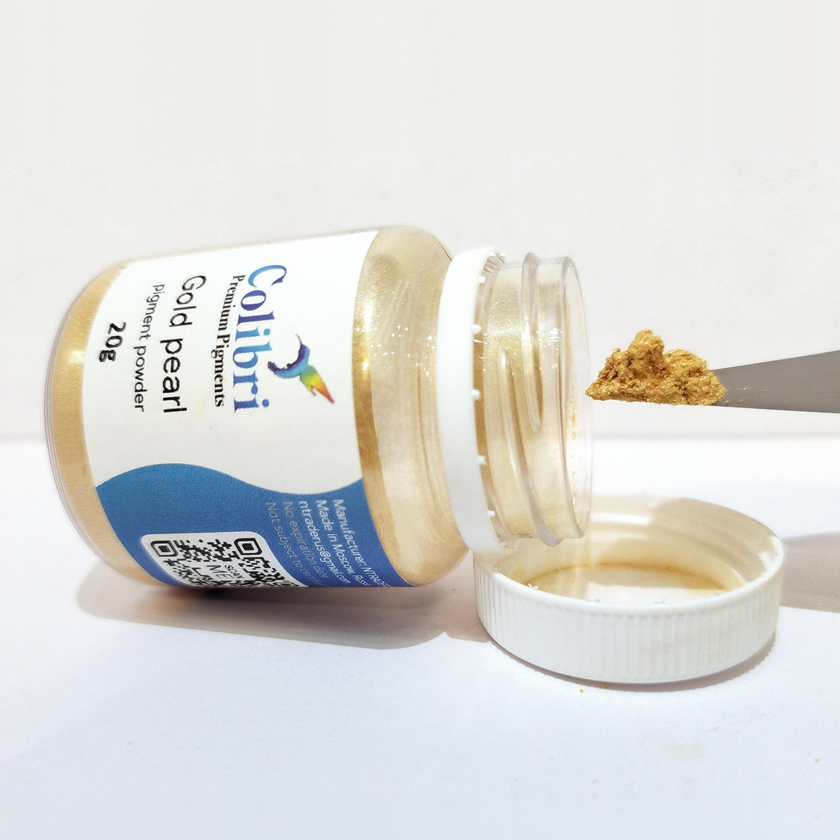 Gold pearl pigment powder, open jar